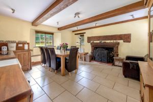 Kitchen/Dining/Family Room- click for photo gallery